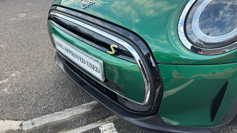 MINI Hatchback 135kW Cooper S Level 2 33kWh 3dr Auto Electric Hatchback